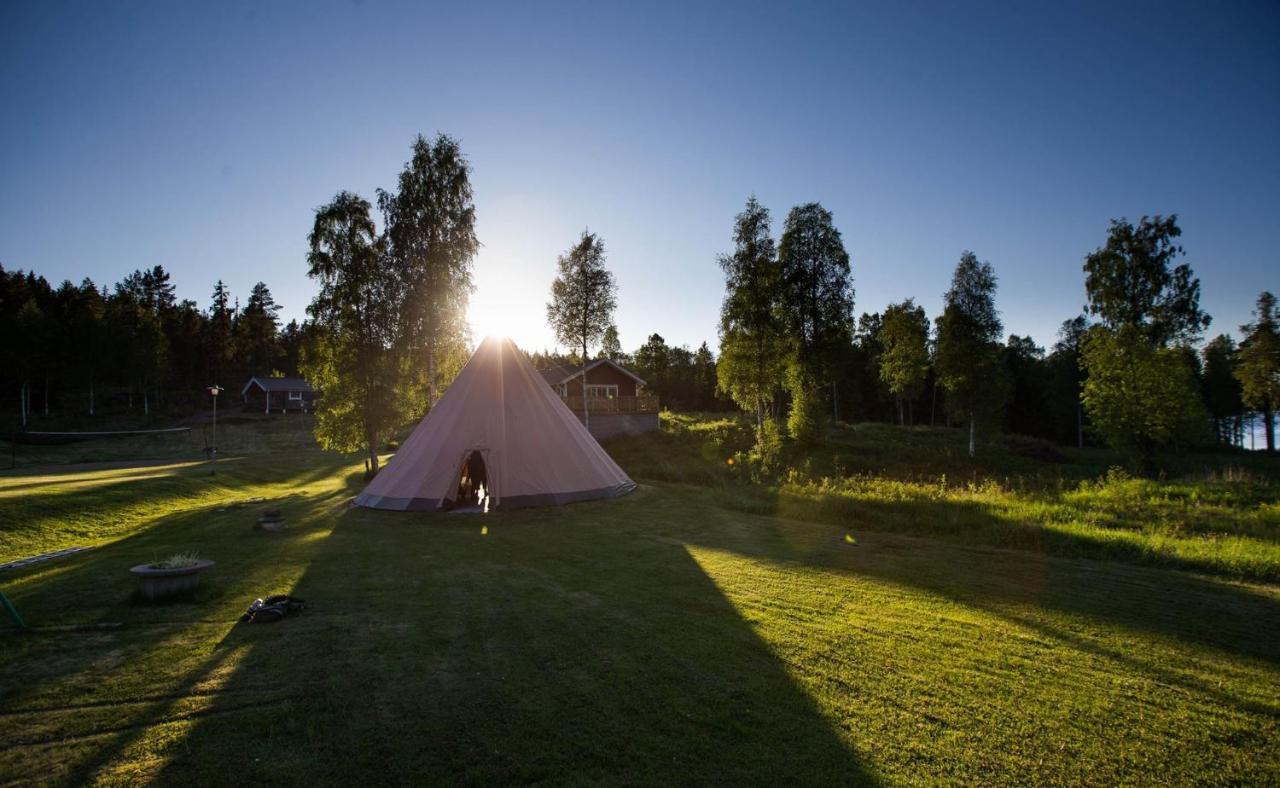 Ulvoe Lakeside Resort Ulvöhamn Exterior foto